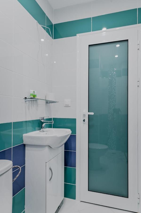 Bright Apartment In The Heart Of The City By Flat Mаnager Sofia Eksteriør bilde